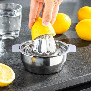Zitronenpresse aus Edelstahl, 2 tlg. Auffangschale - Maße: 16,5 x 13 x 10 cm